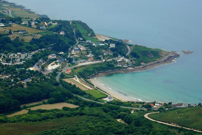 10064-160819152918371-0016926138766510819122-960x640