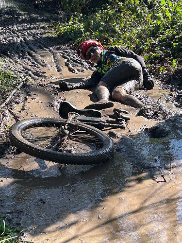 Td3TpCITeutYcTT-1XNrQhaj30J06yYXAxxRzIHdGBY-1536x2048